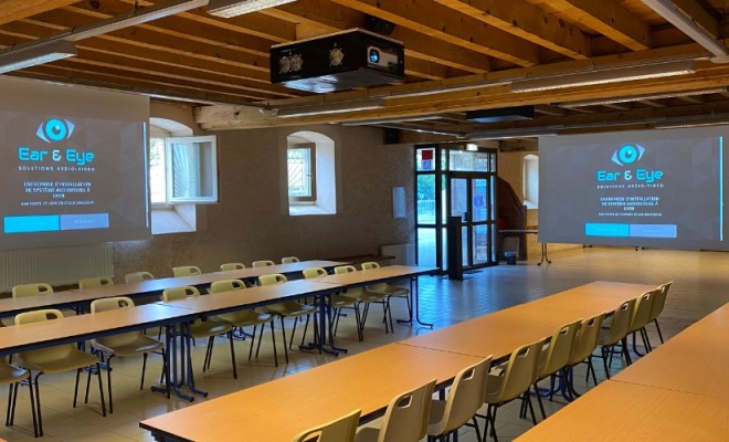 Installation de vidéoprojecteurs pour une salle de réception à Annonay, Lyon, EAR AND EYE